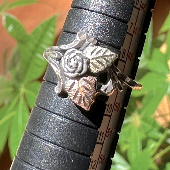 Vintage Black Hills Gold 925 Sterling Silver 12K Yellow & Rose Gold Rose Ring - Picture 4 of 14